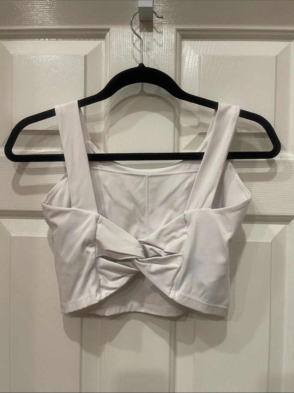 Astoria- White Women's Cropped Workout Tank Top S:L - Picture 2 of 3